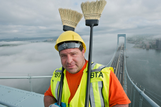 Illustration for article titled The Secret Lives of NYC Mega-Projects, Revealed By One PhotographerÂ